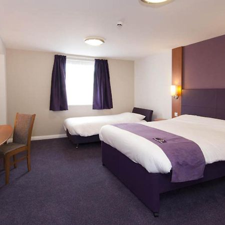 Premier Inn Newcastle - Metro Centre Гейтсхед Экстерьер фото