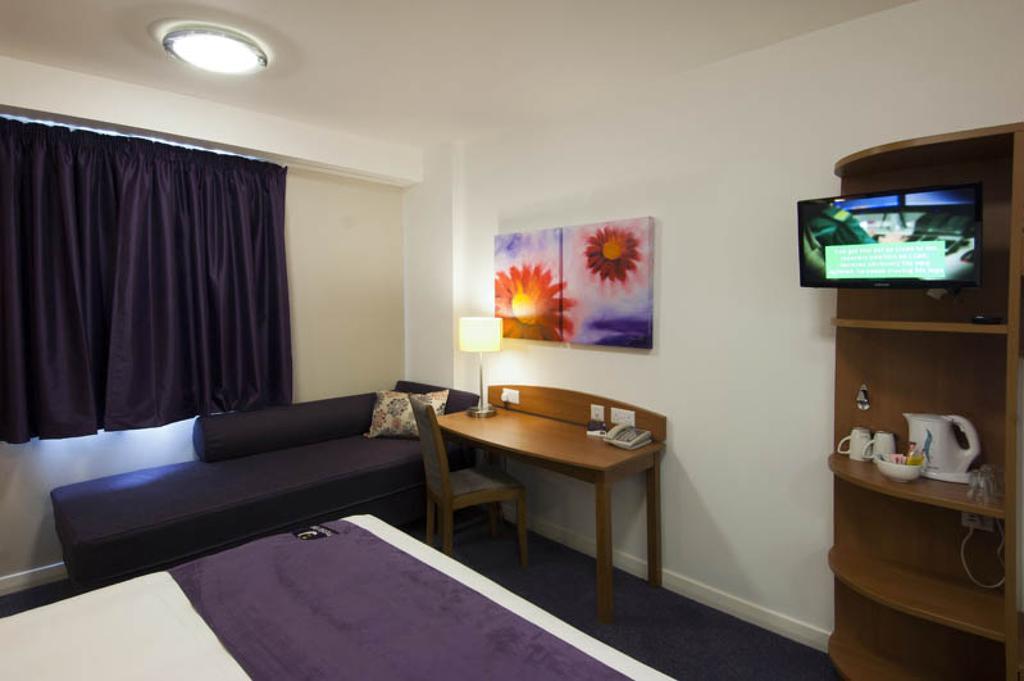 Premier Inn Newcastle - Metro Centre Гейтсхед Номер фото