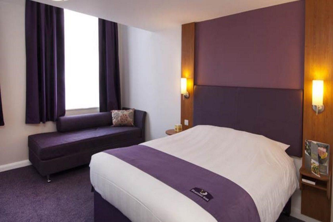 Premier Inn Newcastle - Metro Centre Гейтсхед Экстерьер фото